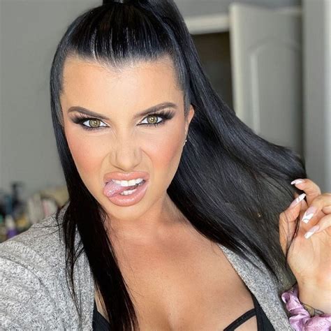 romi rain fucking|Pornstar Romi Rain gets a good fucking after her photo shoot.